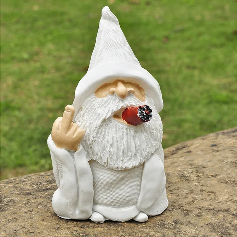 Funny Smoking Dwarf Garden Scu - Home Bargains ulasan dan harga